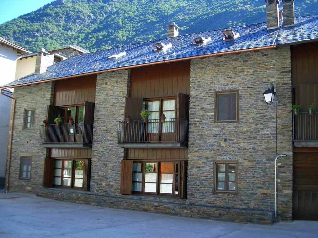 Apartaments Vall Ferrera Areu Екстер'єр фото